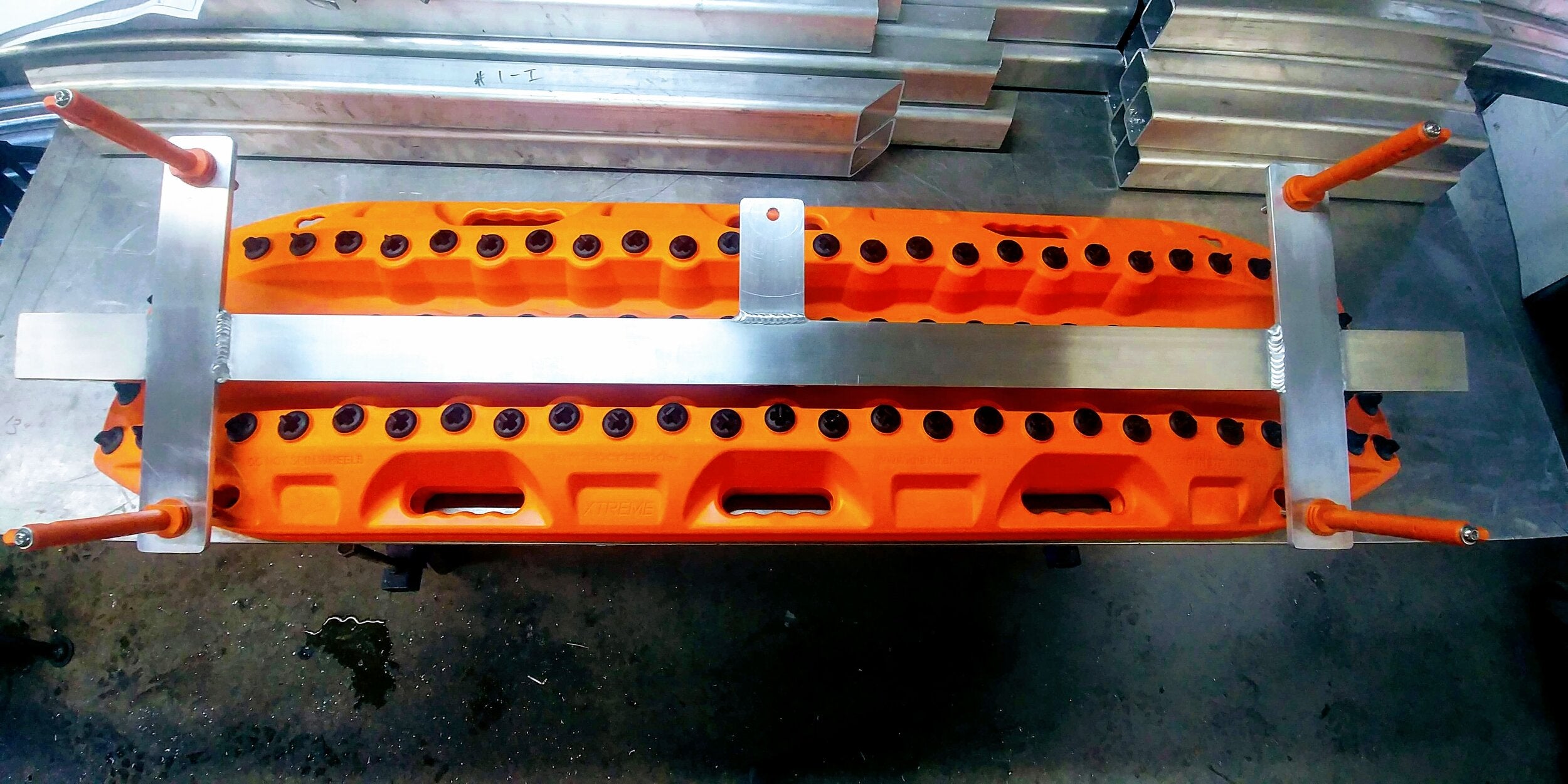 FUSO FG 140 -HEAVY DUTY MAXTRAX SAFARI RACK MOUNT – R.O.A.D OVERLAND